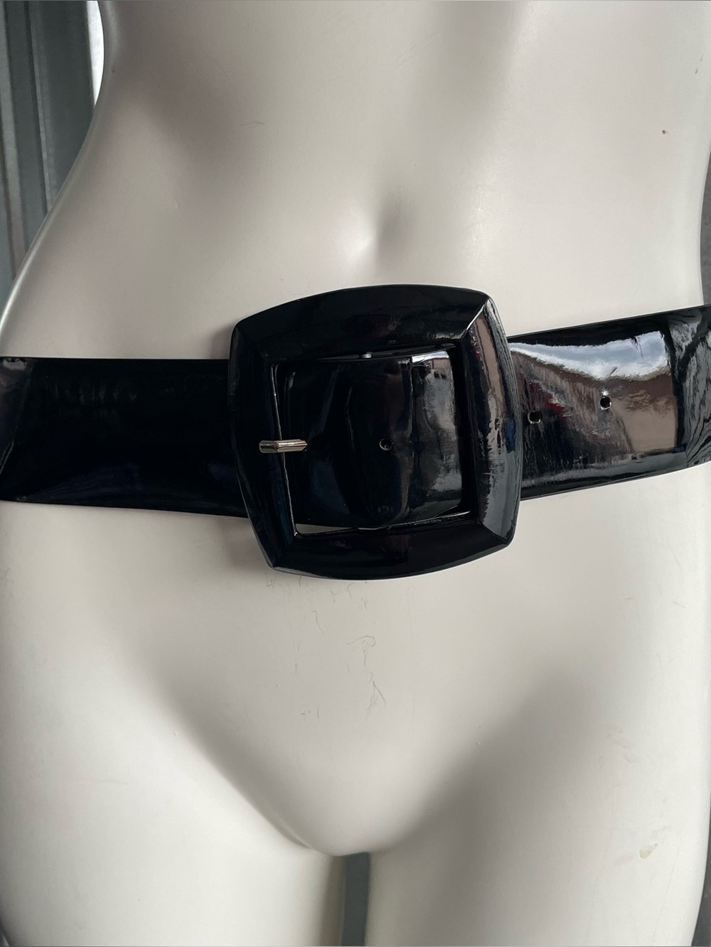 Ann Taylor Patent Leather Belt Large Black Wide Mod Statement Buckle